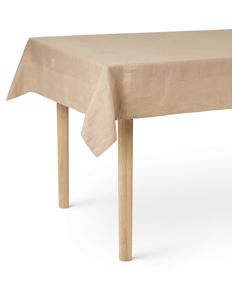 plain-tablecloth-lightoak-2